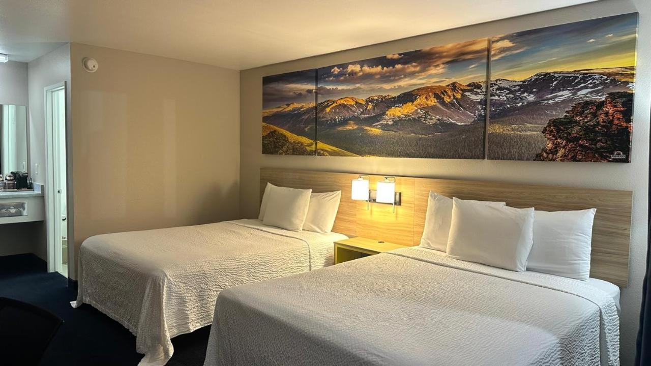 Days Inn By Wyndham Ridgecrest Near China Lake Naval Station Buitenkant foto