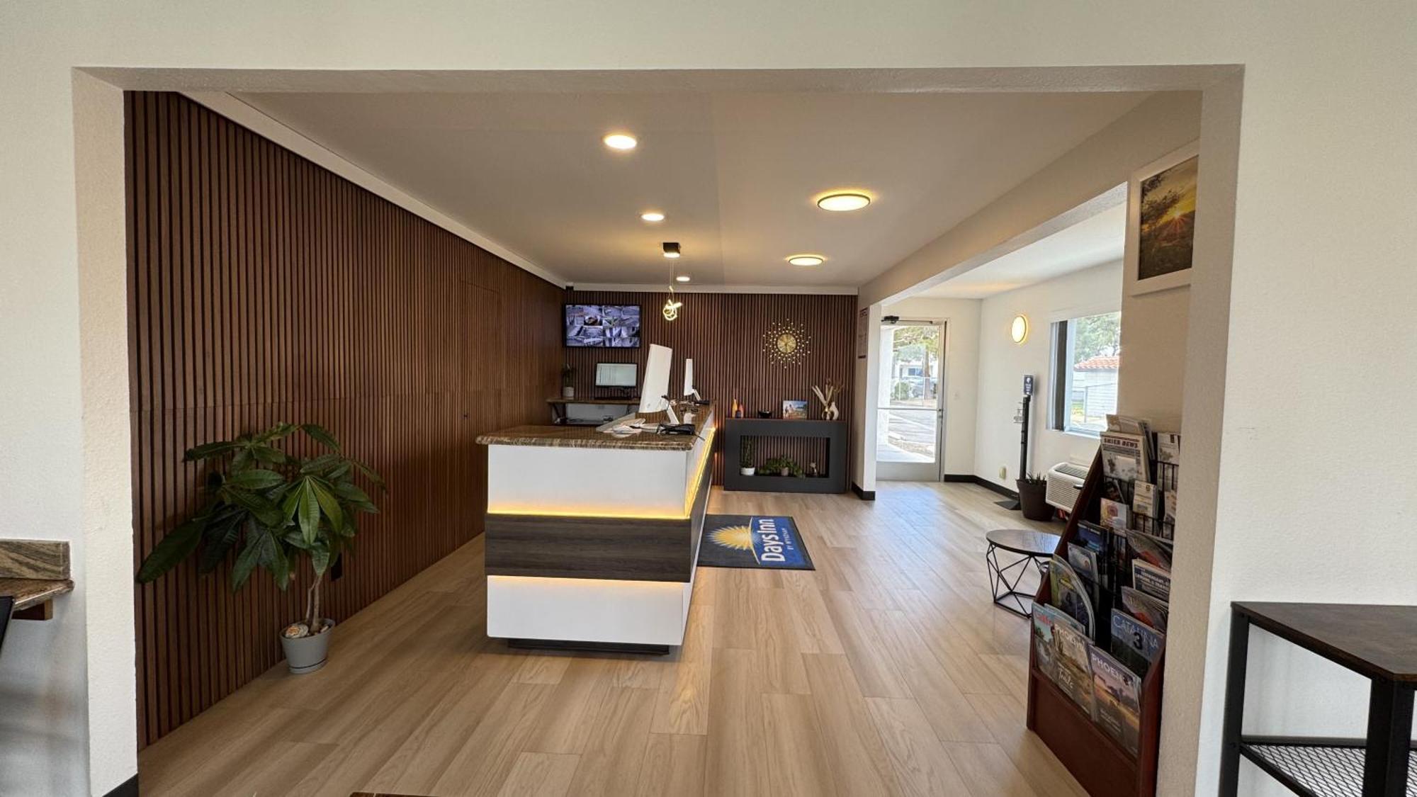 Days Inn By Wyndham Ridgecrest Near China Lake Naval Station Buitenkant foto